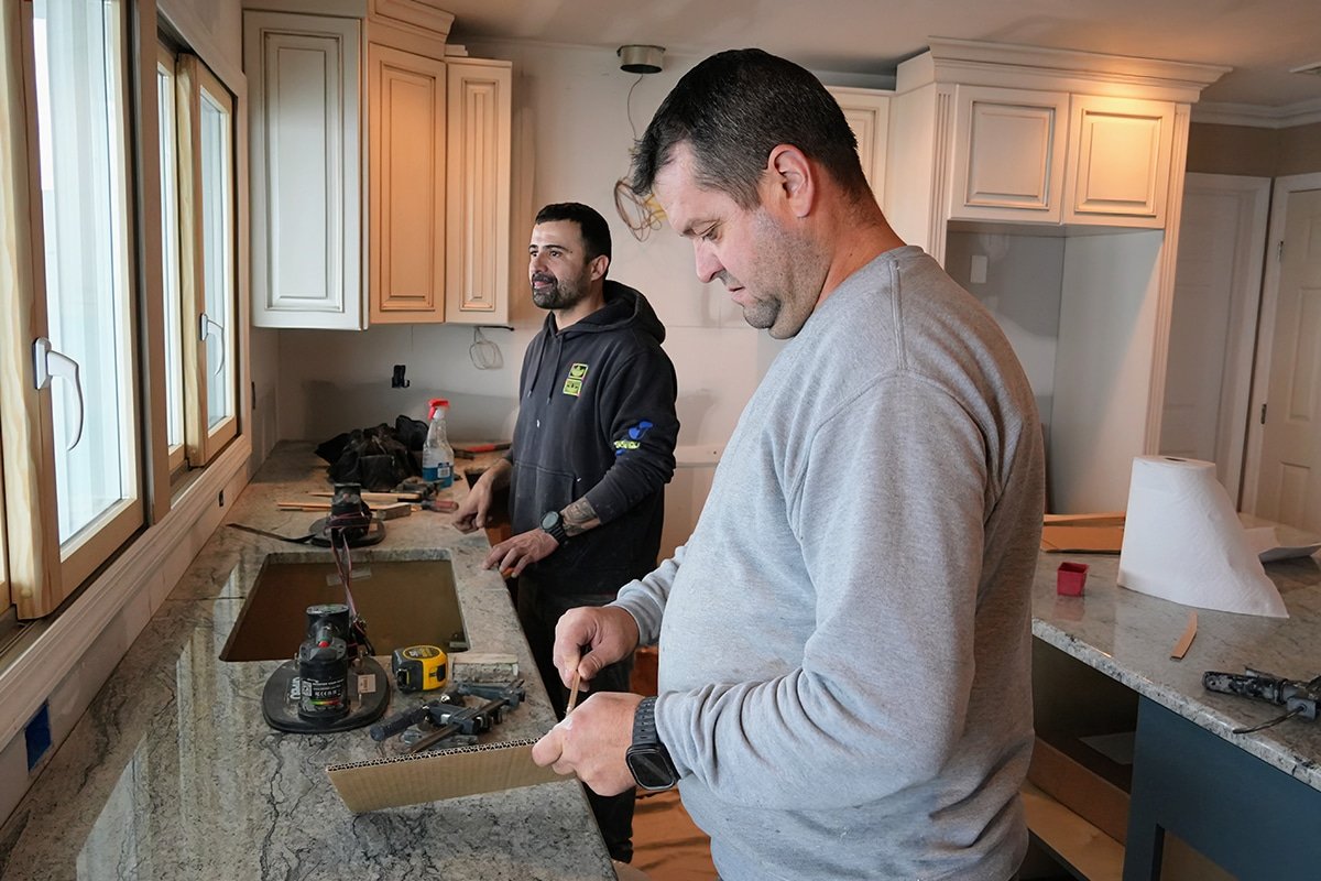 Choosing the Right Stone for Your Home: Granite, Quartz or Marble?